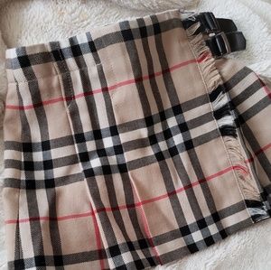 Burberry skirt
